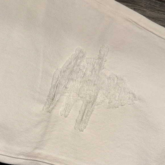 Edwin Women's Cream Cropped Pants - Picture 7 of 10